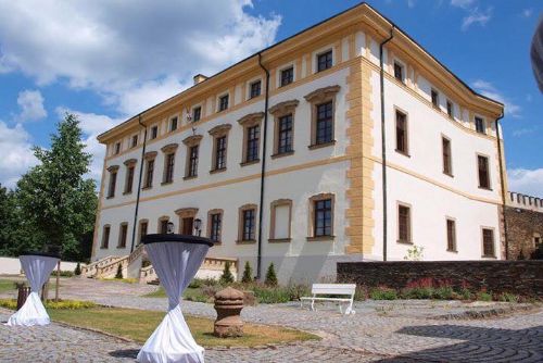 Foto: Zámek v Rabštejně nad Střelou je oblíbeným svatebním místem