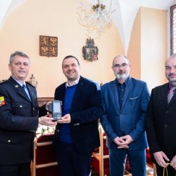 Město poskytlo policii přístroj k ověřování totožnosti