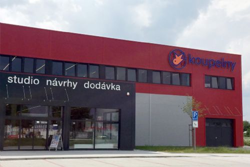 Foto: Zajišťujeme pravidelný úklid showroomu firmy PTÁČEK - velkoobchod, a.s.