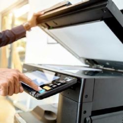 Inkoustová nebo laserová – který typ velkoformátové tiskárny si vybrat?