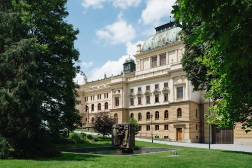 obrázek:Plzeňská kulturní identita: umění, hudba a komunita v roce 2025