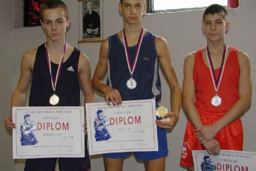 Foto: Juniorští boxeři Naramy mají republikové medaile