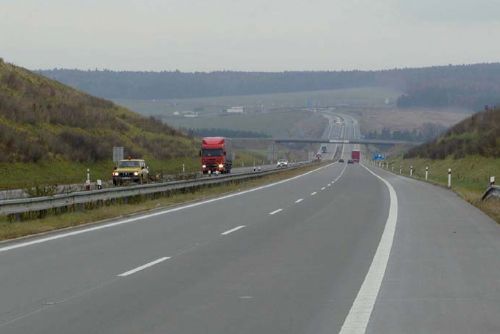 Foto: Plzeňský kraj staví rychlejší napojení Stříbra na dálnici D5