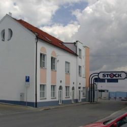 Švestky se už začínají přeměňovat na slivovici