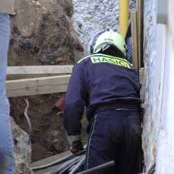 Stavební dělník nalezl smrt  ve výkopu