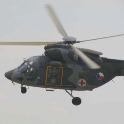 Bitevní vrtulníky létaly s ostrou municí