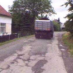 Policisté kontrolovali náklaďáky