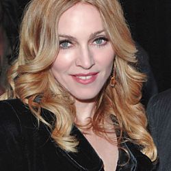 Madonna nepřestává pomáhat…
