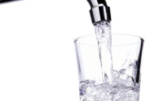 Foto: Voda pro domácnosti podraží, paradoxně si za to můžeme sami