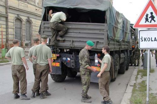 Foto: Vojáci snížili cenu za cvičiště pod Klenovou