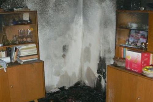 Foto: Požár způsobil televizor