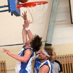 Basket Západ nastřílel Trutnovu 112 bodů