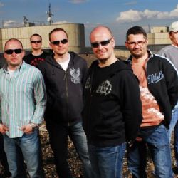 Děda Mládek illegal band ,,Na prvním zvonění“