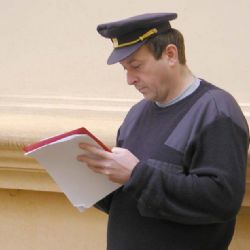 Policisté a hasiči jdou dnes dát krev