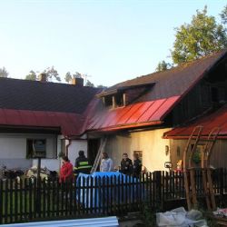 Na šumavském Srní shořel dům