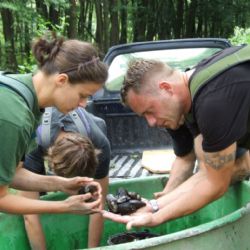 Ochránci zvířat lovili škeble, raky i bobry