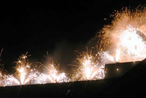 Foto: Dobřanští oslaví nový rok pochodem a ohňostrojem