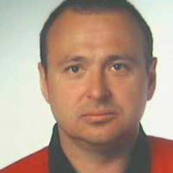 Odsouzený za pokus vraždy uniká