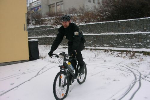 Foto: Strážníci jsou dobří cyklisté. Našlapou denně až 100 kilometrů
