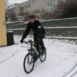 Strážníci jsou dobří cyklisté. Našlapou denně až 100 kilometrů