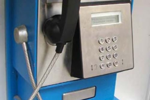 Foto: Chmaták řádí ve veřejných telefonních automatech