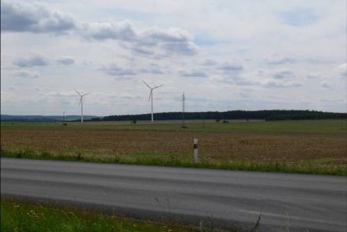 Foto: Větrníky u Stříbra jsou k vidění na webu