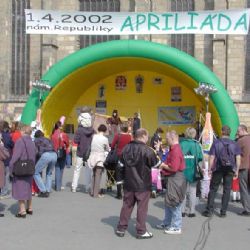 Plzeň dnes žije Apriliádou, Plzeňáci poběží na věž