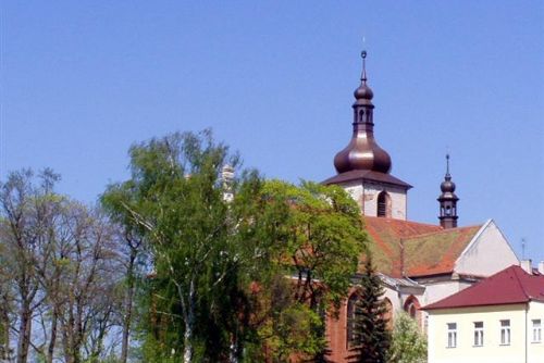 Foto: Barokní hudba - Kralovice, kostel sv. Petra a Pavla