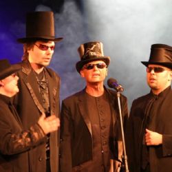 Divadlo J. K. Tyla uvede vokální skupinu 4TET