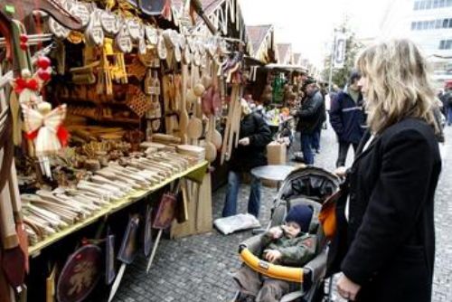 Foto: Horšovský Týn celý den ovládají vánoční trhy