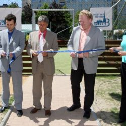 Hřiště v plzeňské Lábkově ulici zve k pohybu