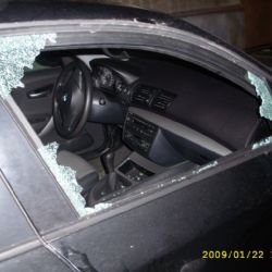 Na Domažlicku prudce stoupl počet vloupaček do aut