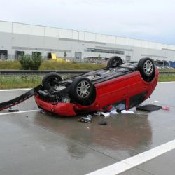 Nehoda se dvěma zraněnými uzavřela dálnici D5