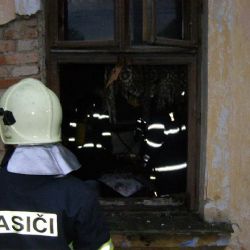 Při požáru štítovské dílny se zranili dva lidé