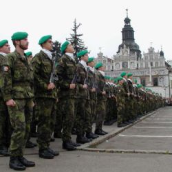 Program oslav osvobození obohatí armáda a policie