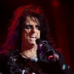 Rocker Alice Cooper předvede v ČEZ Aréně své divadlo smrti