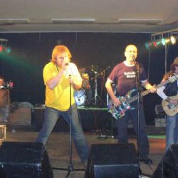 V Buena Vistě bude znít punk-rock