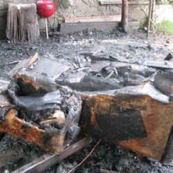 V Dobřanech shořel karavan