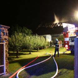 V Kozlovicích shořela v noci stodola, škoda půl milionu 