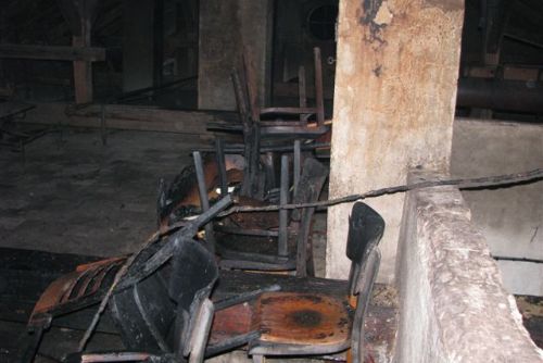 Foto: V Mrtníku hořela střecha obecního úřadu