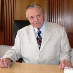 Zemřel Jiří Samek dlouholetý člen činohry DJKT