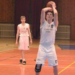Basketbalisté Plzňe porazili Pardubice