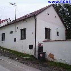 Božkovští vyjdou ve středu do ulic. Chtěli by chodníky