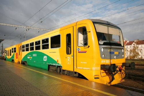Foto: Česko křižuje 120 žlutých vlaků ČD, letos přibudou čtyři desítky