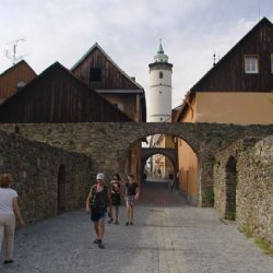 Majitel domu v Domažlicích v noci vyrušil zloděje