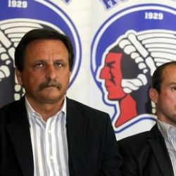 Indiáni připsali na soupisku sedm nových tváří