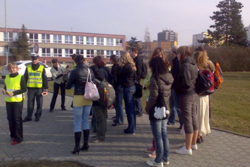 Foto: Malí školáci přejdou v Plzni po Bezpečném přechodu