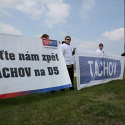 Na dálnici se konal protest Vraťte zpět Tachov na D5