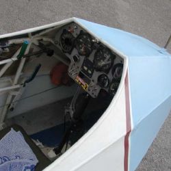 U Hostouně spadl v pondělí odpoledne ultralight 