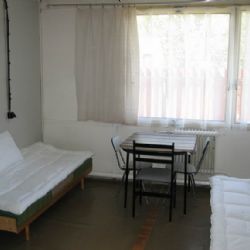 Odklepnuto: Ubytovny zaplatí za lůžko a den 6 korun